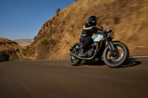triumph-oct24-speedtwin900-gallery4.jpg