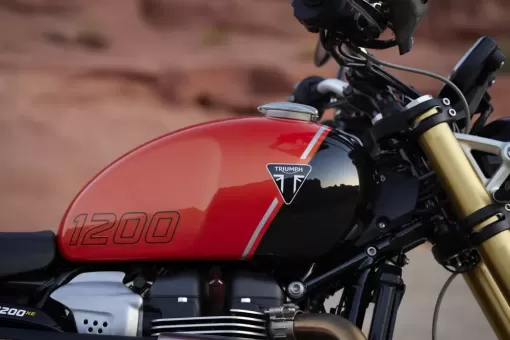 scrambler1200xe-my24-09359-jp.webp