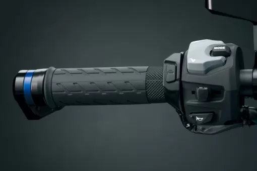 gsx800rqm3-accessories-grip-heater-1024x683.jpg